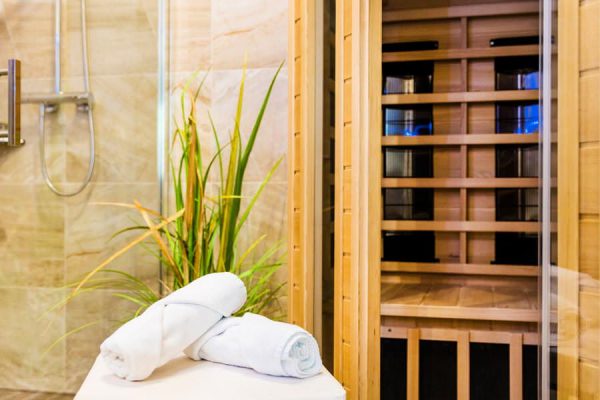 Sauna im Bad der Ferienwohnung Lachmöwe im Ostseebad Sellin auf Rügen